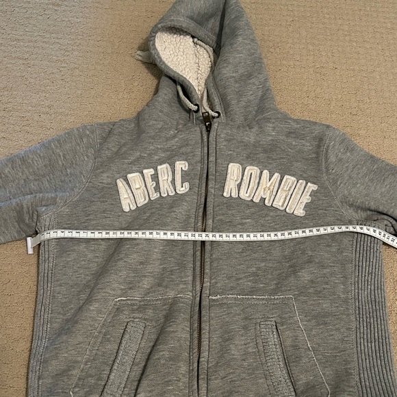 Abercrombie and fitch original grey fuzzy zip hoodie - Picture 6 of 8